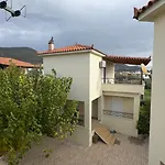 Dalia - Korinthos Vakantiehuis Kórfos